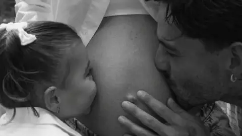 Maluma e namorada estão esperando um menino: "A alegria é muito diferente"