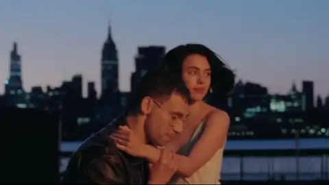 Margaret Qualley e Jack Antonoff se separam após quase 3 anos de casamento