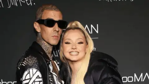Travis Barker revela premonição da filha Alabama antes do acidente aéreo que quase o matou em 2008